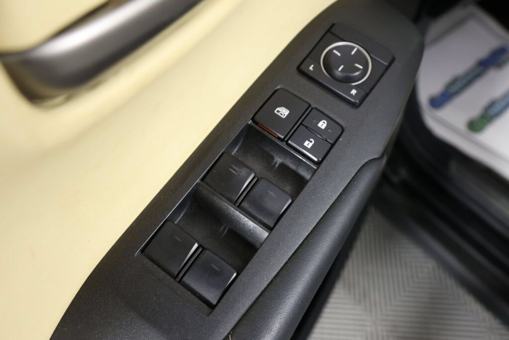 Used 2015 Lexus NX 200t AWD w/ Premium Package image 30