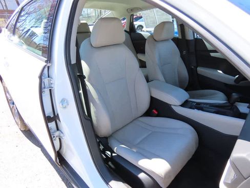 Used 2023 Honda Accord EX image 15