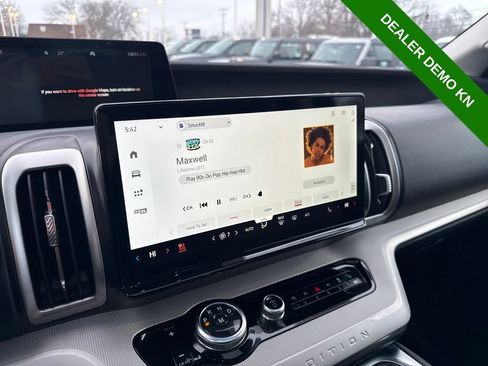 Used 2025 Ford Expedition Max Active image 35