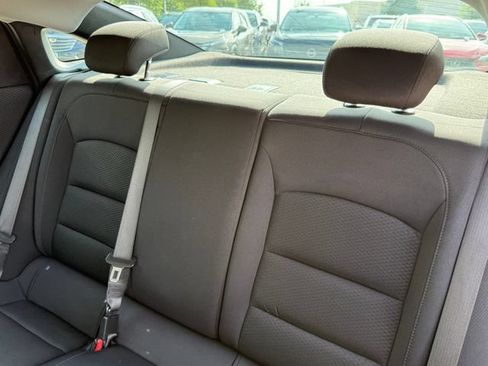 Used 2025 Chevrolet Malibu RS FWD image 27