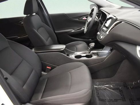 Used 2022 Chevrolet Malibu LT FWD image 20