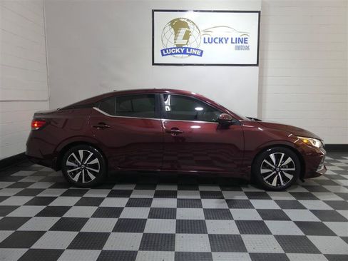 Used 2022 Nissan Sentra SV w/ SV Premium Package FWD image 6