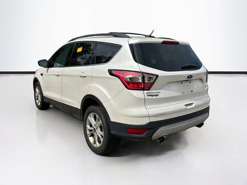Used 2017 Ford Escape SE w/ SE Leather Comfort Package AWD/4WD image 6