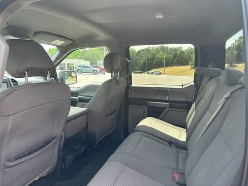 Used 2019 Ford F150 XLT w/ Equipment Group 302A Luxury AWD/4WD image 17