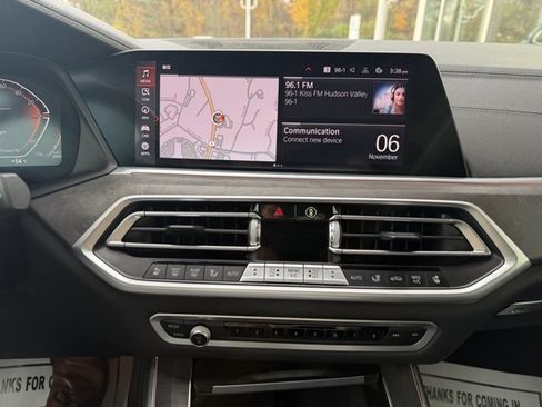 Used 2021 BMW X5 xDrive40i w/ Premium Package image 15