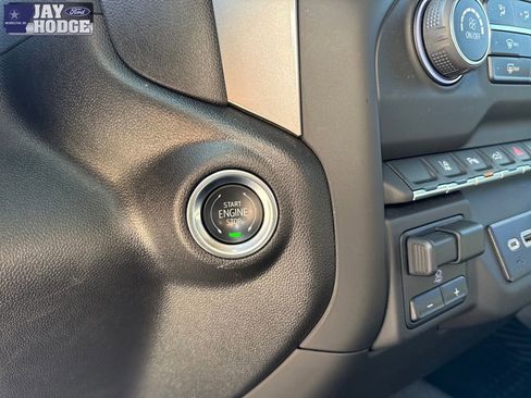 Used 2025 Chevrolet Silverado 2500 Custom w/ Custom Value Package image 40