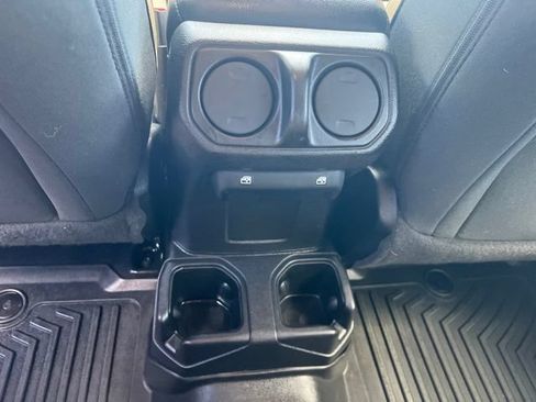 Used 2021 Jeep Wrangler Unlimited Sport AWD/4WD image 21