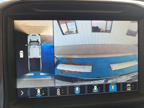 Used 2023 Chevrolet Silverado 2500 High Country w/ Z71 Off-Road Package image 12