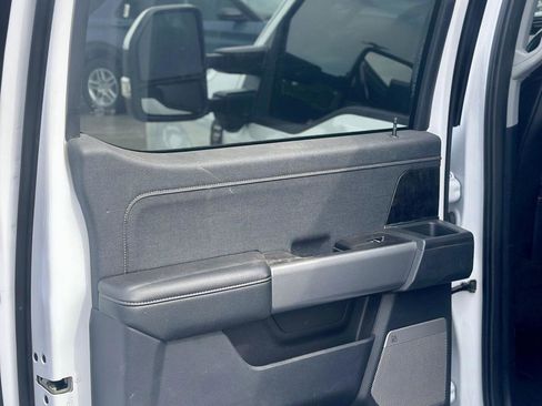 Used 2023 Ford F250 Lariat w/ Sport Appearance Package image 11