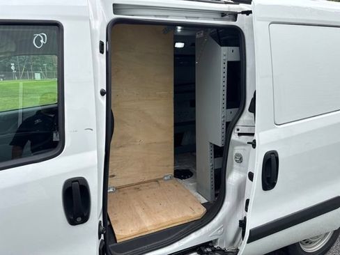 Used 2022 RAM ProMaster City Tradesman FWD image 10
