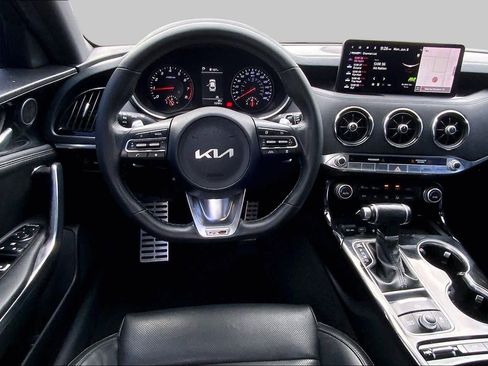 Used 2022 Kia Stinger GT-Line RWD image 6