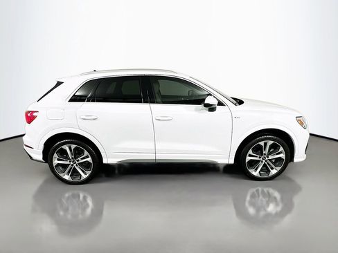 Used 2021 Audi Q3 2.0T Premium Plus w/ Premium Plus Package image 4