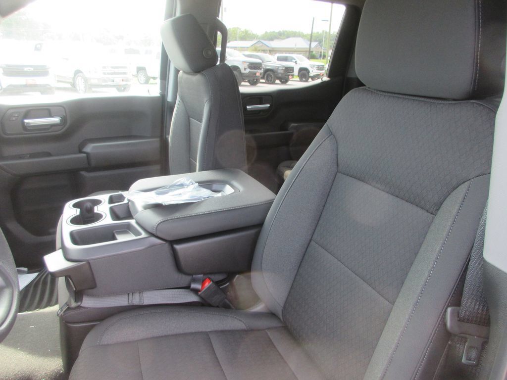 New 2026 GMC Sierra 1500 Pro w/ Graphite Edition AWD/4WD image 13