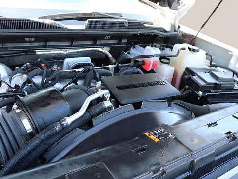 Used 2025 Chevrolet Silverado 3500 LT w/ Safety Package AWD/4WD image 11