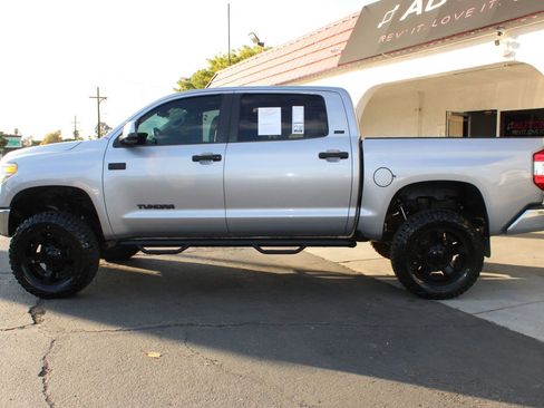 Used 2016 Toyota Tundra SR5 image 10
