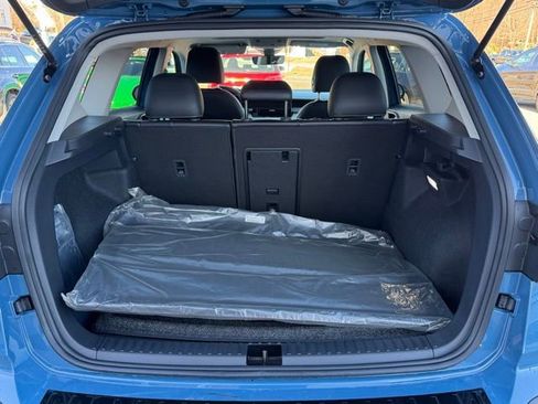 New 2026 Volkswagen Taos SEL image 18