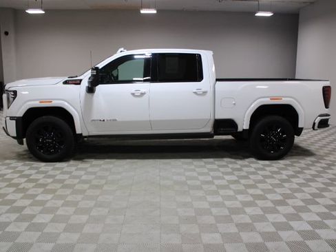 Used 2024 GMC Sierra 2500 AT4 w/ AT4 Premium Plus Package image 8