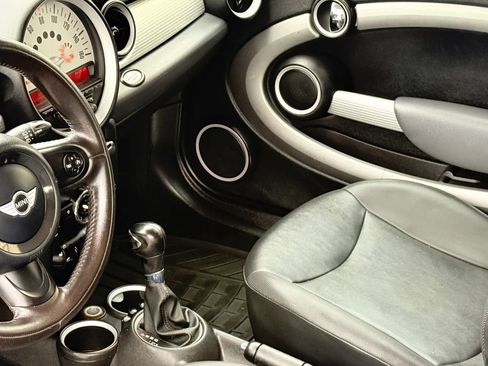 Used 2011 MINI Cooper Clubman FWD image 7