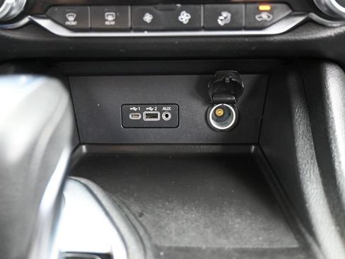 Used 2021 Nissan Sentra SV FWD image 25