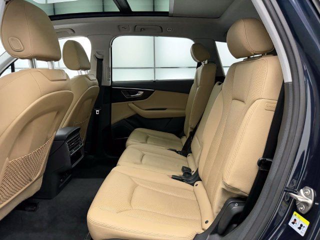 Used 2023 Audi Q7 3.0T Premium Plus w/ Premium Plus Package AWD/4WD image 12