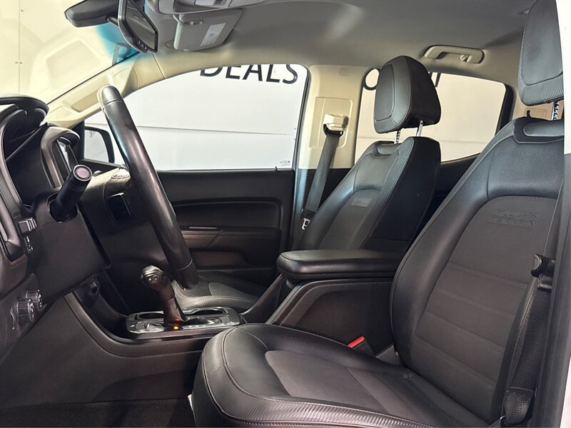 Used 2018 GMC Canyon All Terrain w/ Trailering Package AWD/4WD image 9