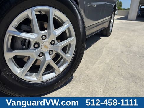 Used 2024 Chevrolet Equinox LS w/ LS Convenience Package FWD image 4