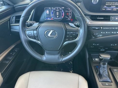 Used 2019 Lexus ES 350 w/ Premium Package FWD image 14