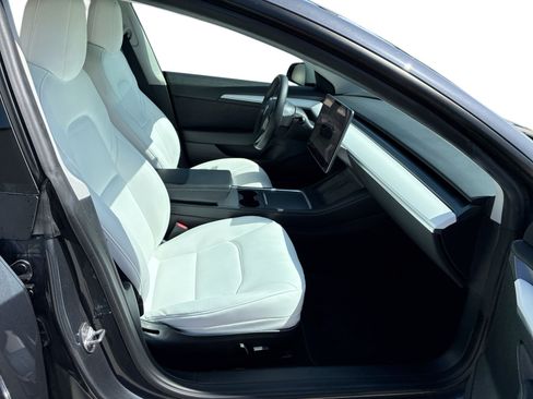 Certified 2022 Tesla Model 3 Performance AWD/4WD image 13