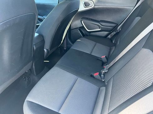 Used 2024 Kia Soul LX w/ Option Group 015 image 11