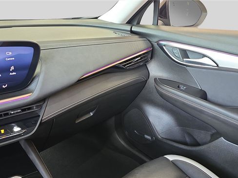 Used 2025 Buick Envision Sport Touring AWD/4WD image 24