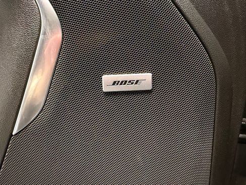 Used 2024 GMC Yukon XL AT4 w/ AT4 Premium Plus Package AWD/4WD image 29