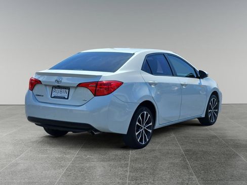 Used 2017 Toyota Corolla SE w/ Carpet Mat Package (TMS) FWD image 7