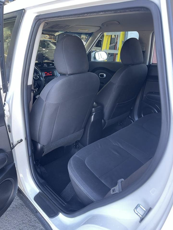 Used 2014 Kia Soul FWD image 6