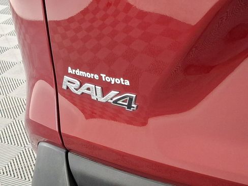 Used 2023 Toyota RAV4 XLE Premium AWD/4WD image 16