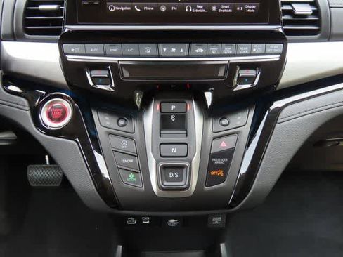 New 2026 Honda Odyssey Touring image 23