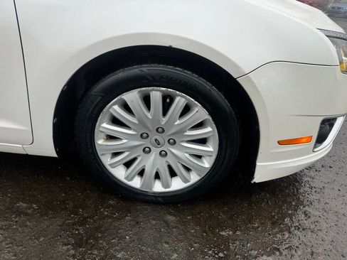 Used 2011 Ford Fusion Hybrid w/ 502A Rapid Spec Order Code image 17