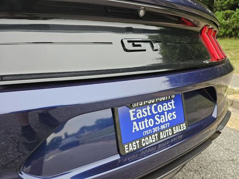 Used 2019 Ford Mustang GT w/ Black Accent Package RWD image 11