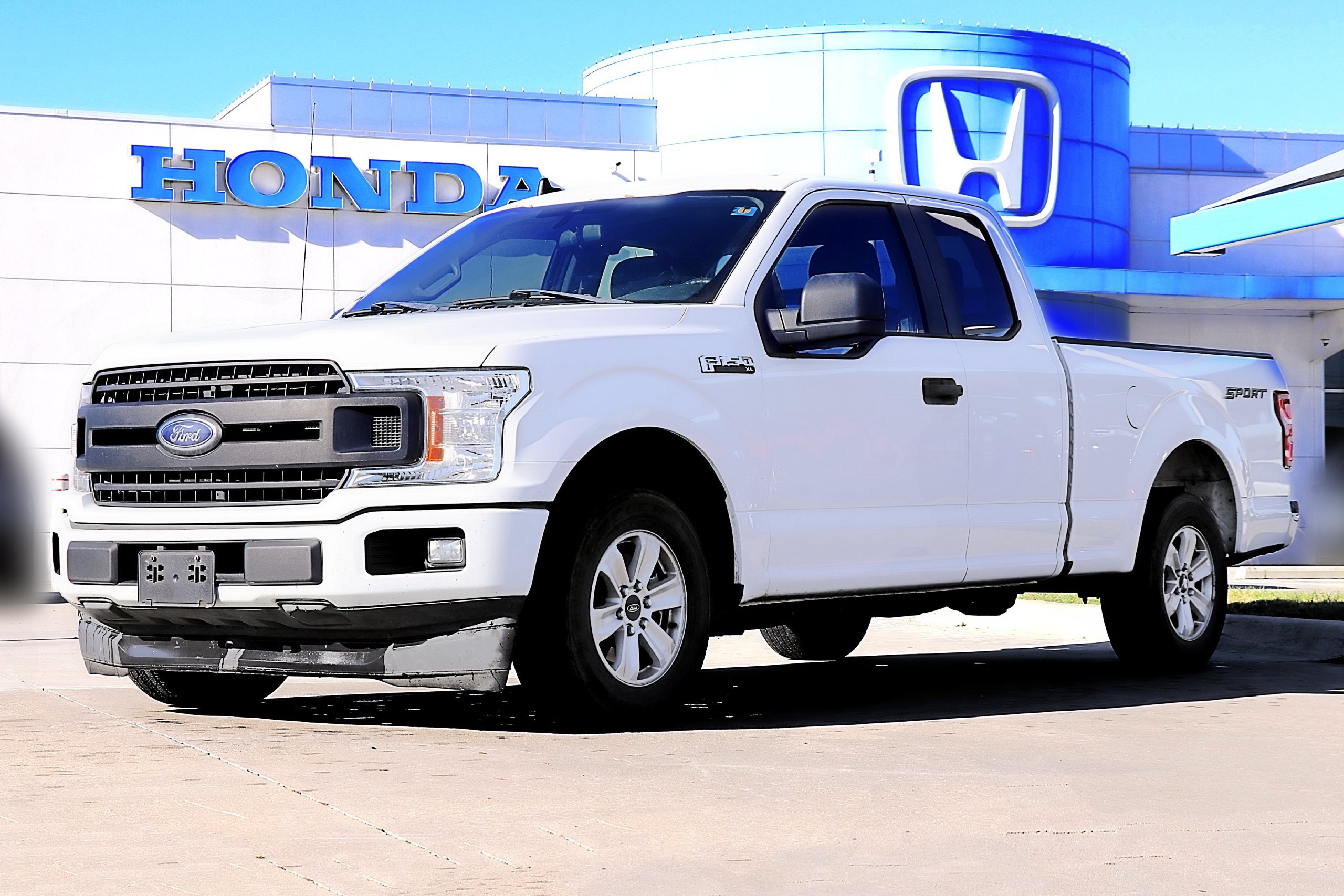 Used 2020 Ford F150 XL w/ Equipment Group 101A Mid RWD image 1