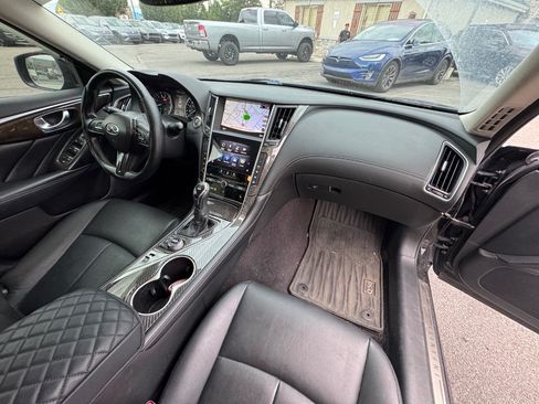 Used 2018 INFINITI Q50 Luxe w/ Essential Package (3.0T Luxe) AWD/4WD image 9