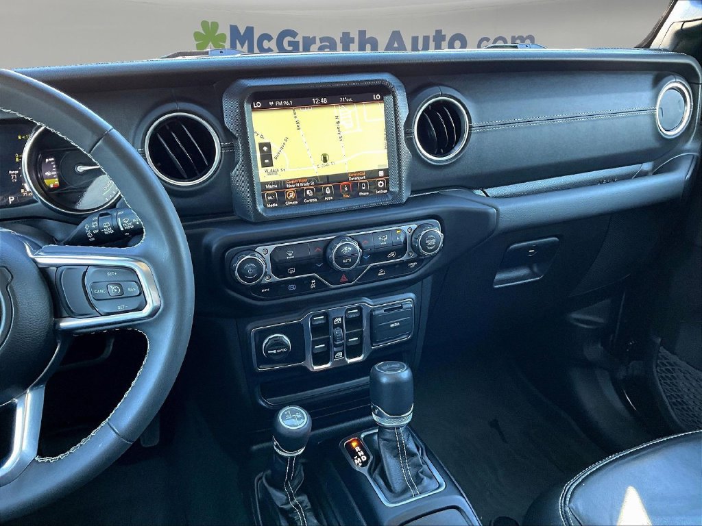 Used 2023 Jeep Wrangler Unlimited Sahara AWD/4WD image 11