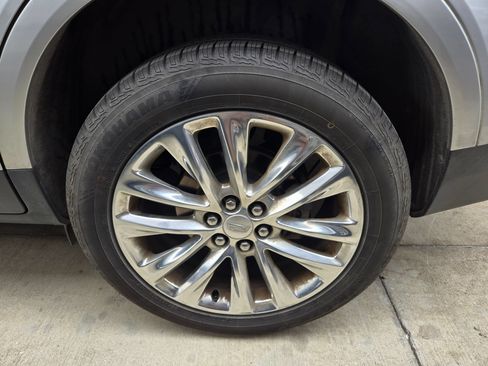 Used 2019 Cadillac XT5 Luxury FWD image 10