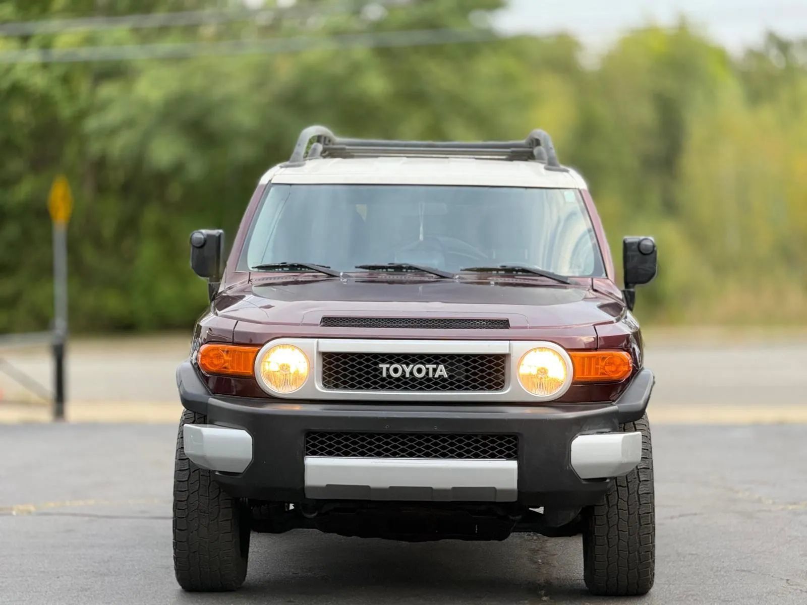 Used 2007 Toyota FJ Cruiser 4WD image 2