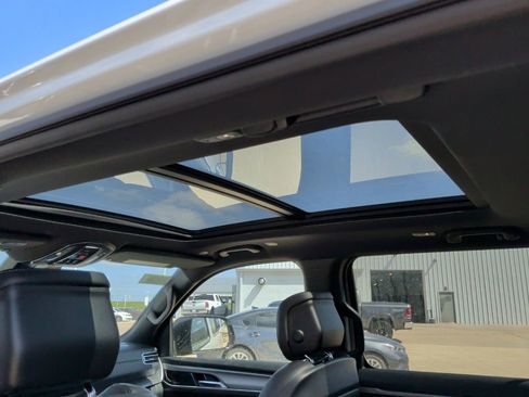 New 2026 Jeep Grand Wagoneer L 2WD w/ Premium Group I image 24