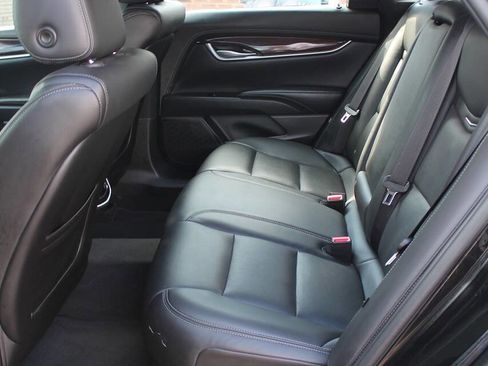 Used 2017 Cadillac XTS Luxury image 16