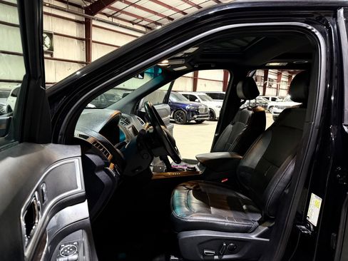 Used 2016 Ford Explorer Limited AWD/4WD image 12