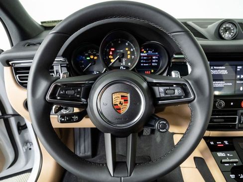 New 2026 Porsche Macan AWD/4WD image 9