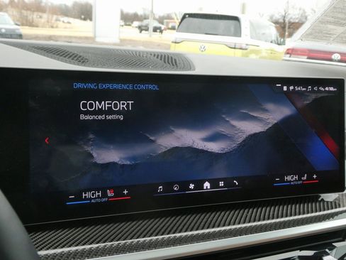 Used 2026 BMW X5 M60i image 18