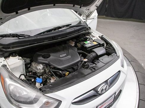 Used 2014 Hyundai Accent GLS image 28