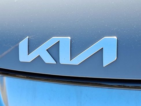 Certified 2023 Kia Sportage SX AWD/4WD image 30