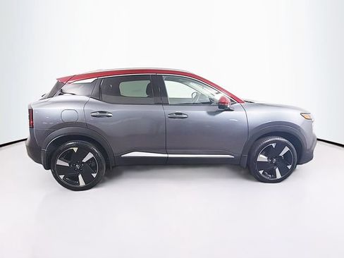 Certified 2025 Nissan Kicks SR w/ SR Premium Package AWD/4WD image 11